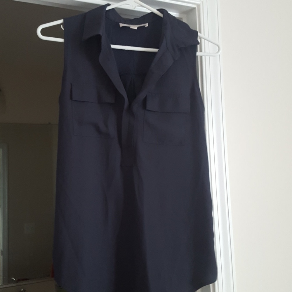 Loft sleevless Blouse